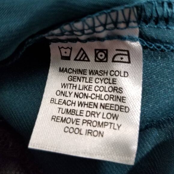 Linea Dontella Chemise Nightgown Sexy and‎ Sleek Size Medium - Picture 6 of 8